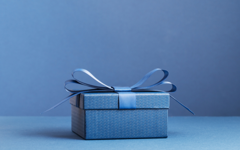 Using Customer Feedback to Improve Your Luxury Gift Boxes